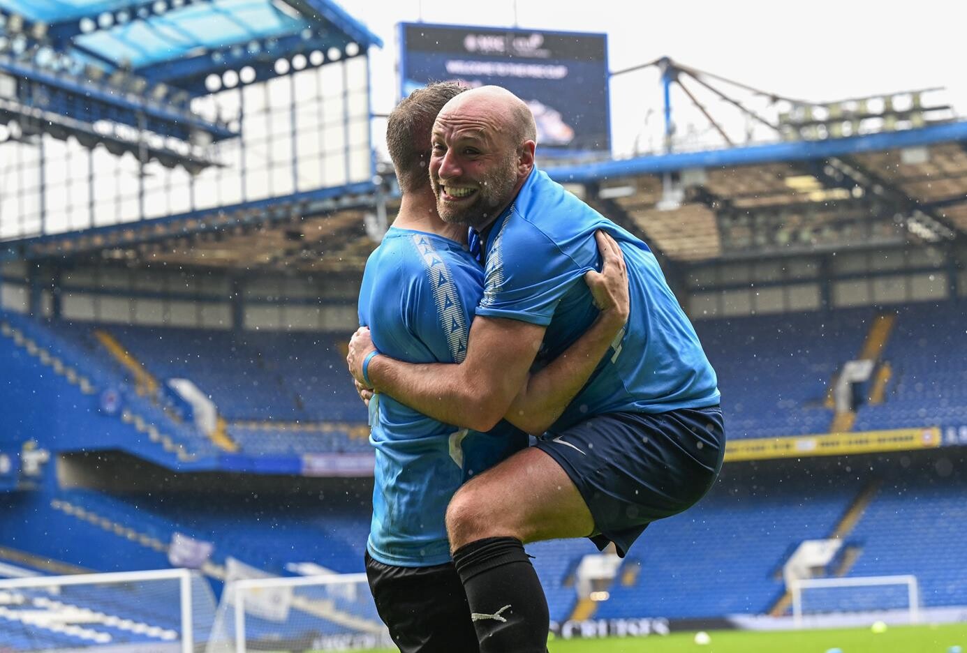1cfd8e7423e668db52b143459070da4a_cruise.co.uk-players-celebrate-a-goal