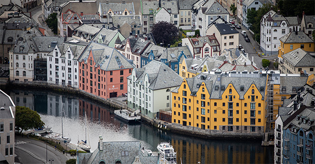 alesund Norway HGR 138009 Photo Oscar Farrera