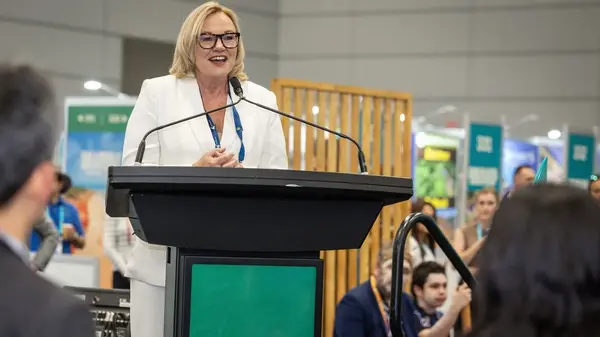 Experiential travel and new luxury product driving visitor numbers to Australia