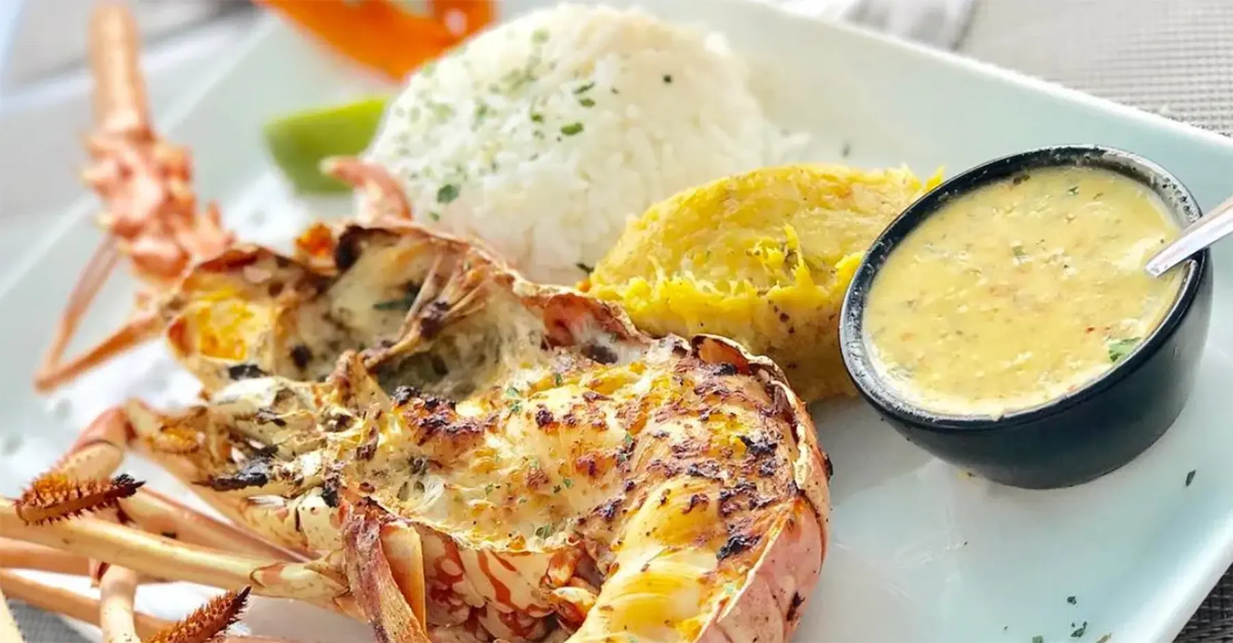 Langouste grille ComitduTourismedeslesdeGuadeloupeJecuisin