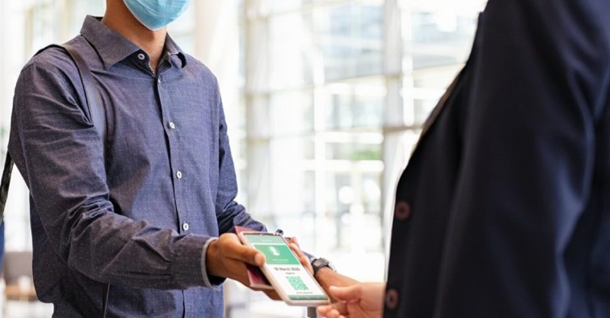 تخفيض صلاحية الحالة الخضراء لتطبيق الحصن الصحي لدولة الإمارات بمقدار النصف تقريبًا