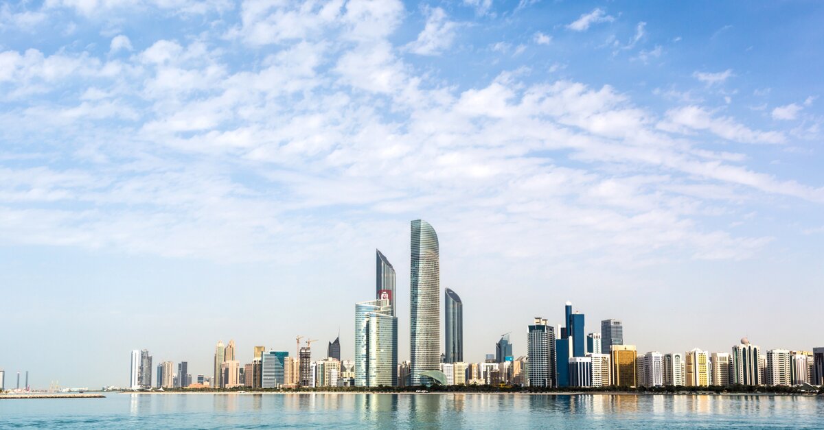 لم تعد اختبارات كوفيد 19 مطلوبة لدخول أبوظبي من داخل الإمارات العربية المتحدة