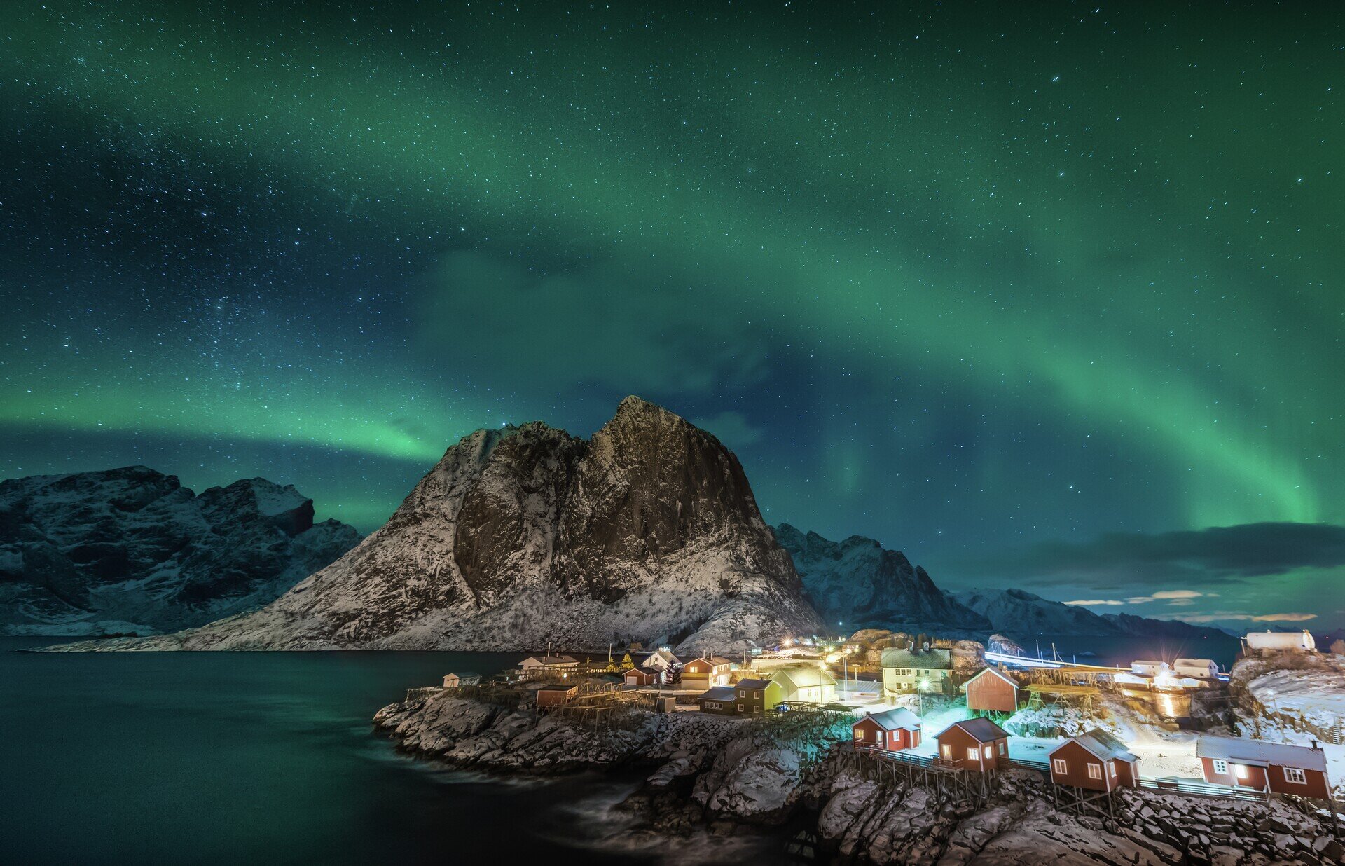 هورتيغروتين تواصل عرض 'Northern Lights Promise' لمسافري الرحلات البحرية