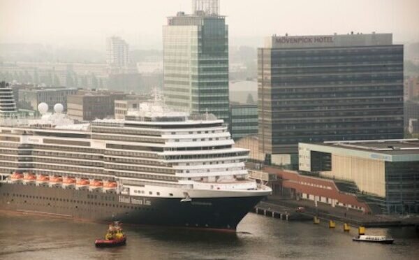 Amsterdam to close main cruise terminal
