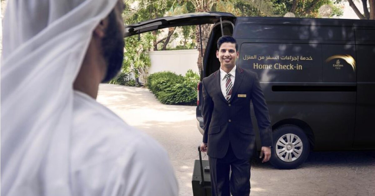 طيران الإمارات تطلق خدمة إنهاء إجراءات السفر من المنزل