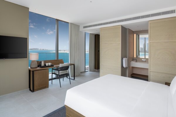 03.Premium Corner Room with Sea View.jpg