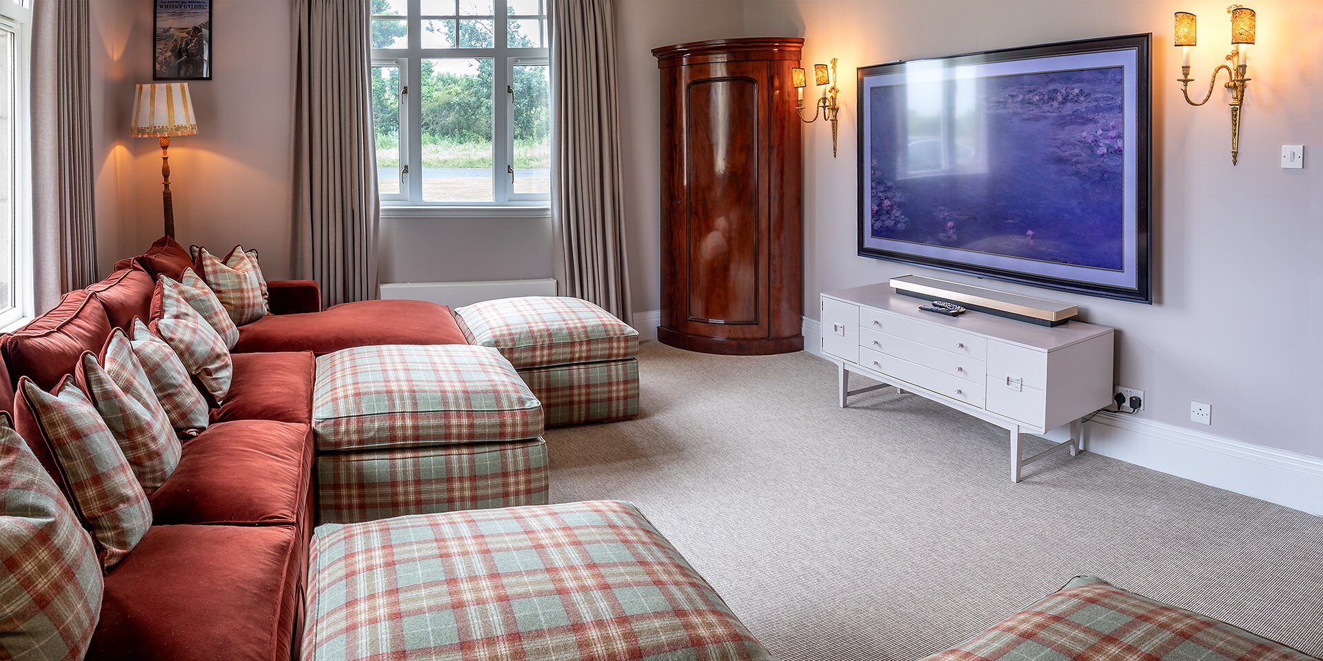 Queenask Cinema room.jpg Queenask Cinema room.jpg