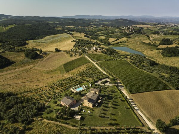 MM 23_COMO_PSF_Farmhouse Aerial_with Tuscan Countryside (Copy).jpg