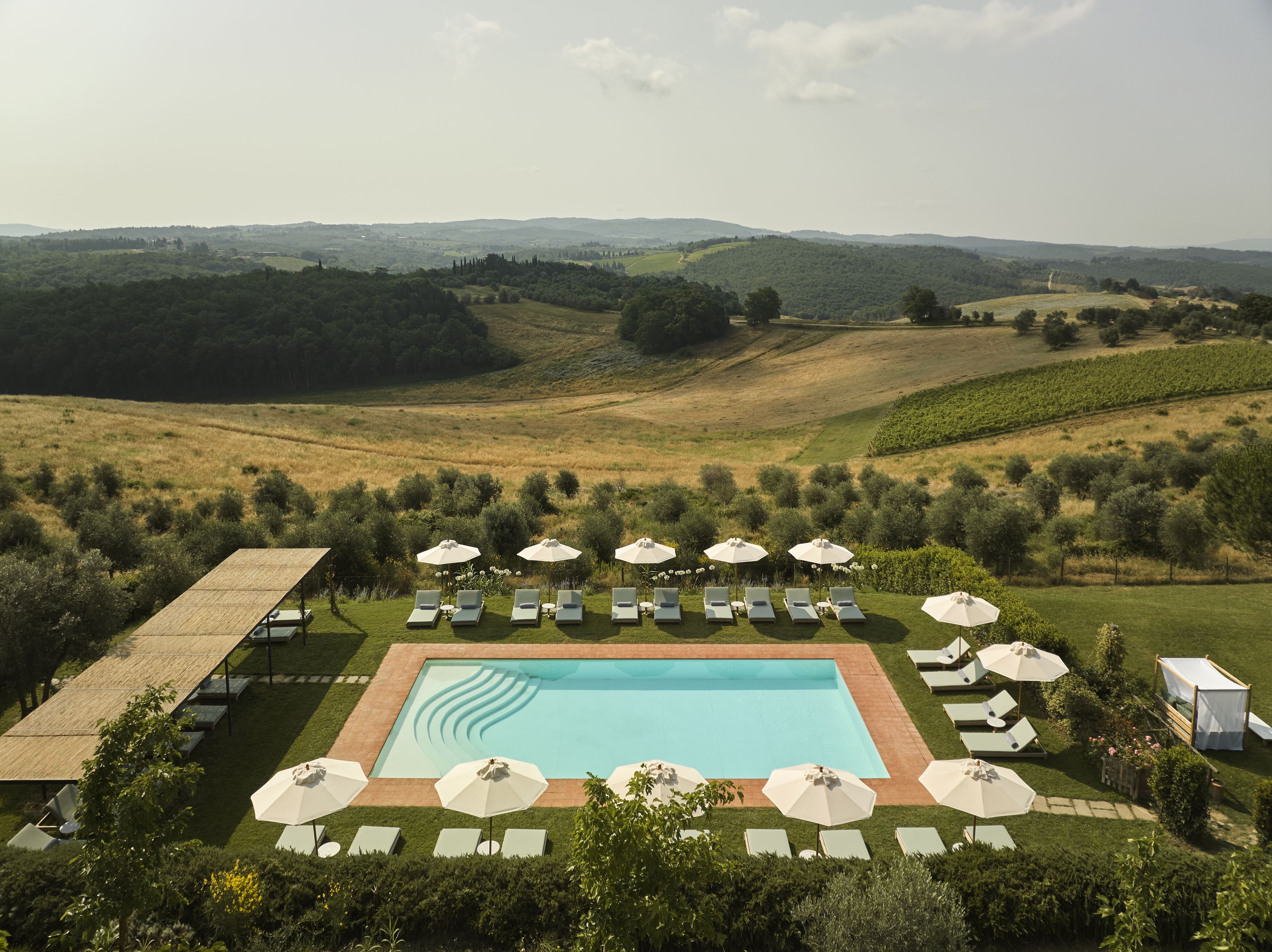 MM 23_COMO_PSF_Farmhouse_Pool with View (Copy).jpg MM 23_COMO_PSF_Farmhouse_Pool with View (Copy).jpg