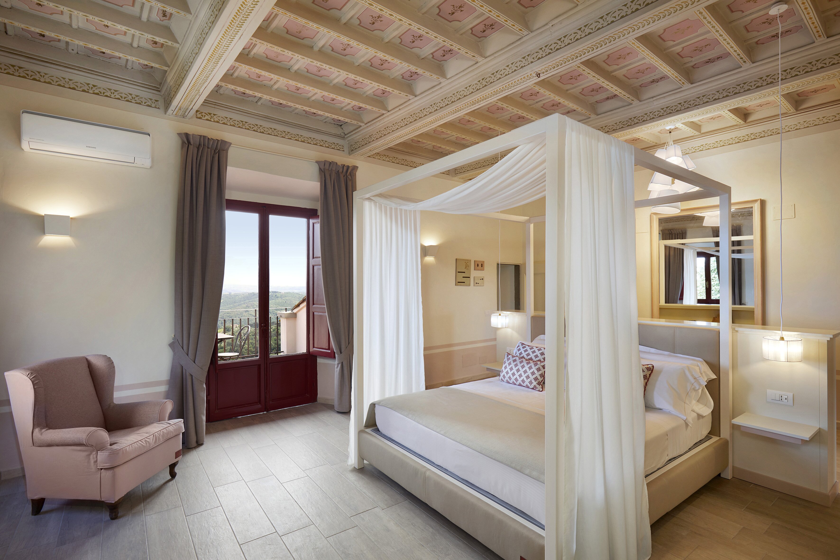 125aTenutaDiArtimino_MeliaCollection-Borgo_One_Bedroom_Caterina_Suite_bedroom (1).jpg 125aTenutaDiArtimino_MeliaCollection-Borgo_One_Bedroom_Caterina_Suite_bedroom (1).jpg