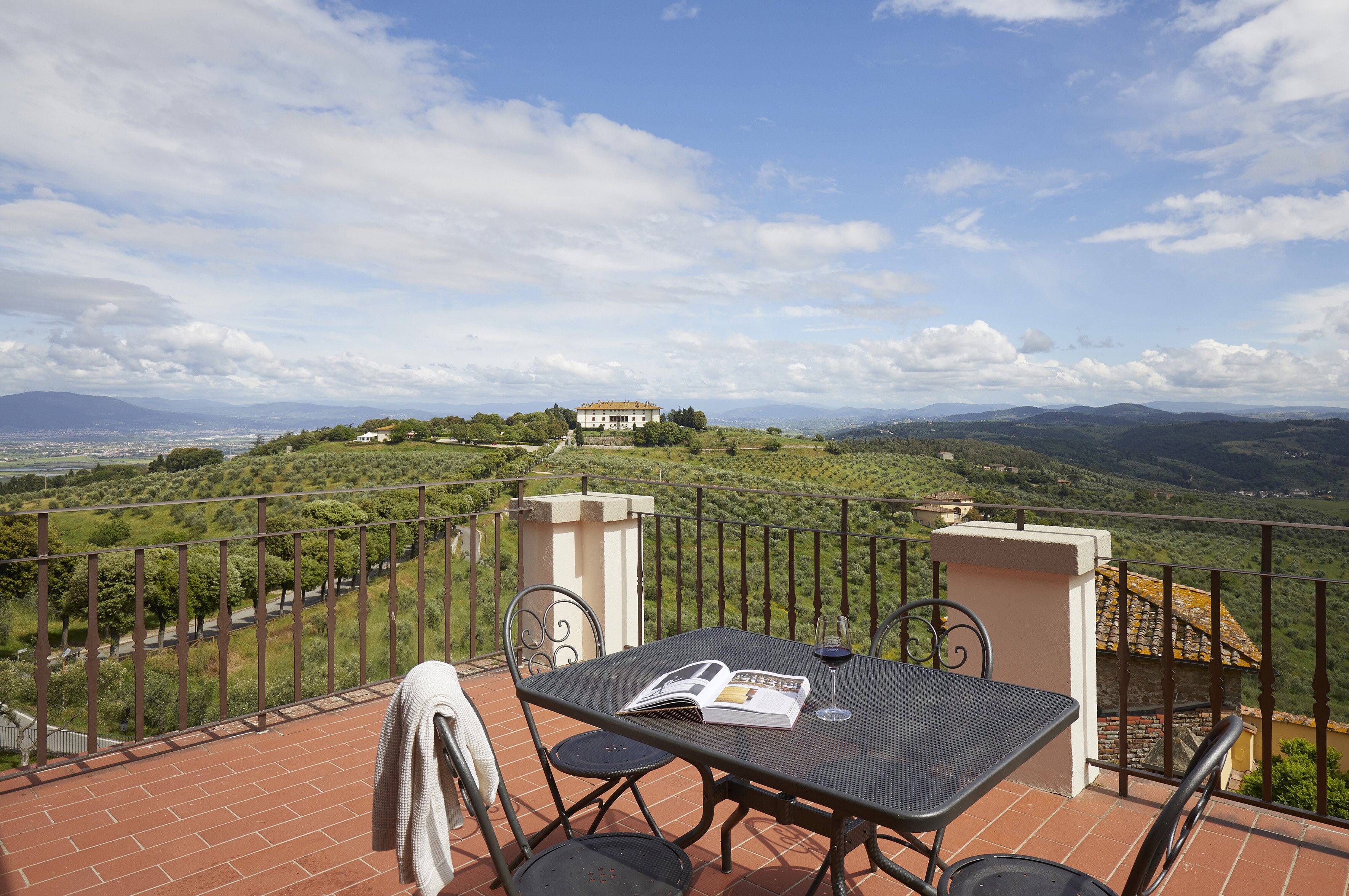 126TenutaDiArtimino_MeliaCollection-Borgo_One_Bedroom_Caterina_Suite_private_terrace (1).jpg 126TenutaDiArtimino_MeliaCollection-Borgo_One_Bedroom_Caterina_Suite_private_terrace (1).jpg