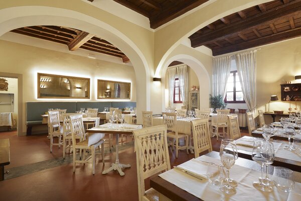 205TenutaDiArtimino_MeliaCollection-Biagio_Pignatta_Restaurant (1).jpg