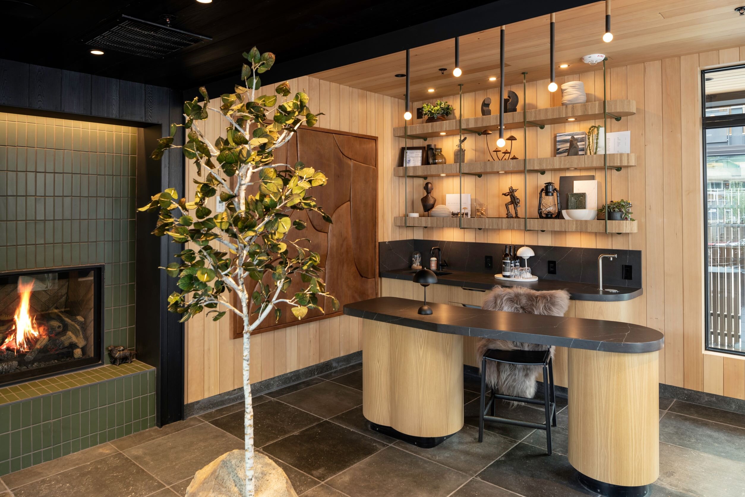 Front Desk.jpg Front Desk.jpg