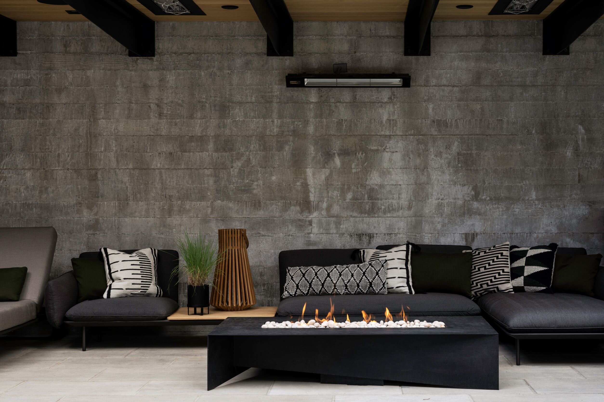 Pool Lounge Area.jpg Pool Lounge Area.jpg