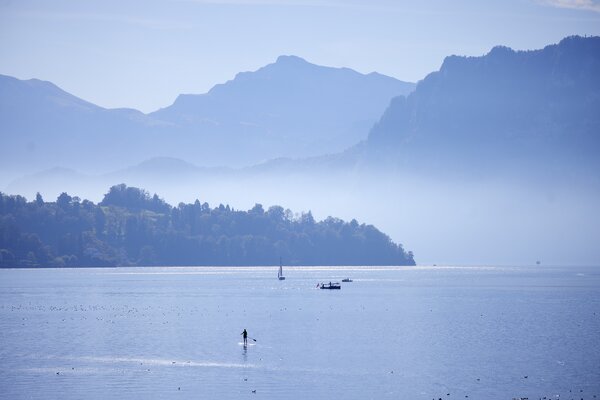 MOLZN_Lucerne Lake Dusk_Activity .jpg
