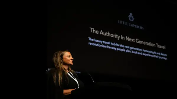 Experts urge agents to embrace AI but warn against losing human touch