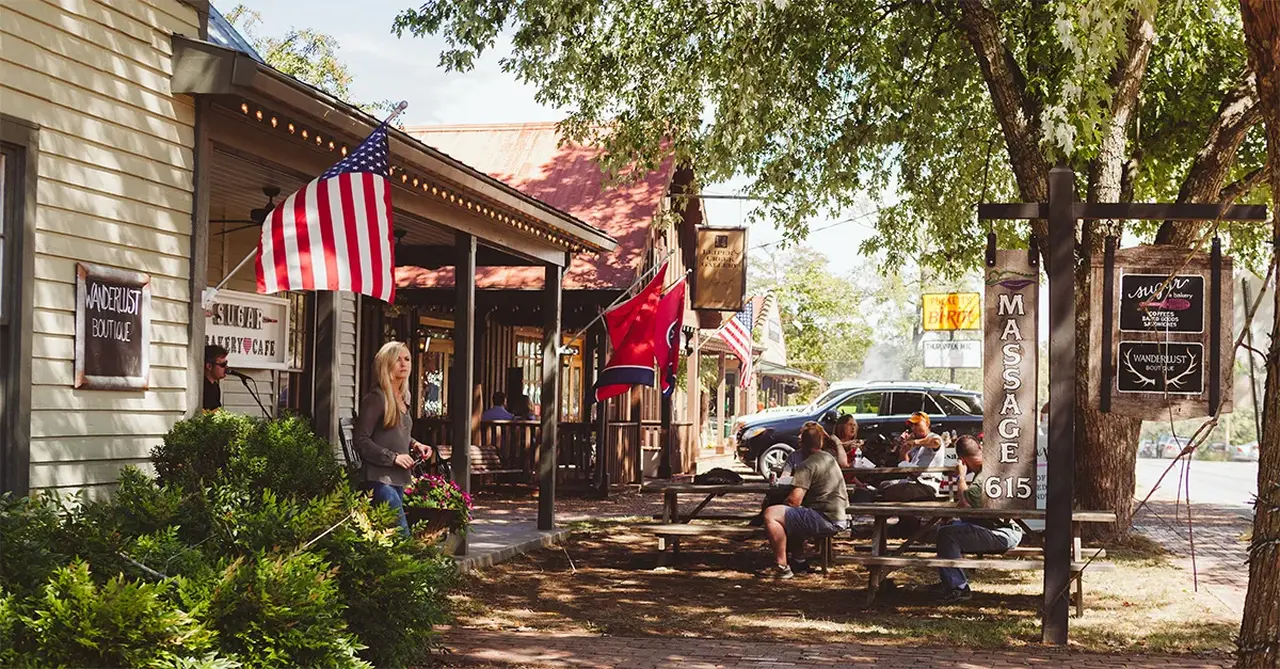 Leipers Fork Village 09
