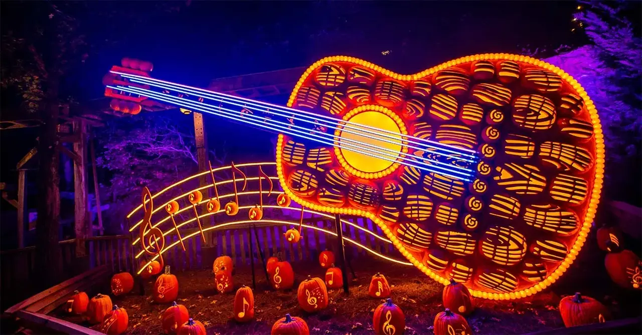 Discover Dolly Parton's Tennessee, from thrill rides to live music