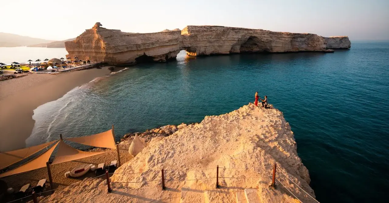 oman muscat shangri la al husn arch