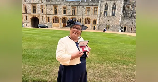 Abta destinations head receives MBE at Windsor Castle investiture 