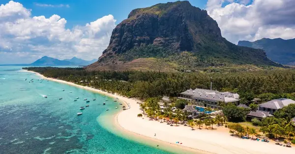 Emirates to add third daily Dubai-Mauritius flight