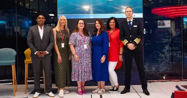 Holland America Line hosts 80 agents at viewing party for ‘Supercruising’ TV series