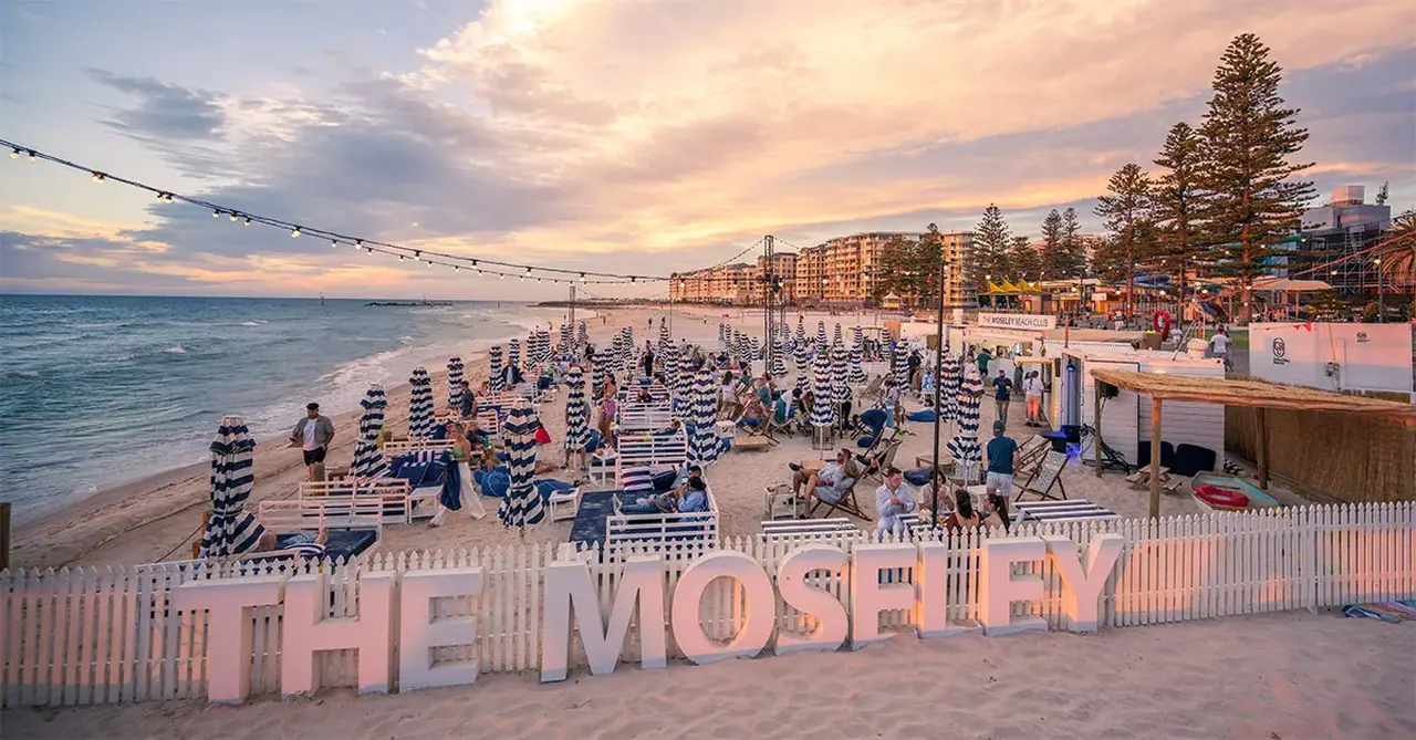 259121 167 The Moseley Beach Club at Glenelg in Adelaide CRE