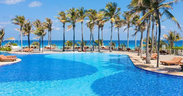 Pick your Cancún beachfront Oasis