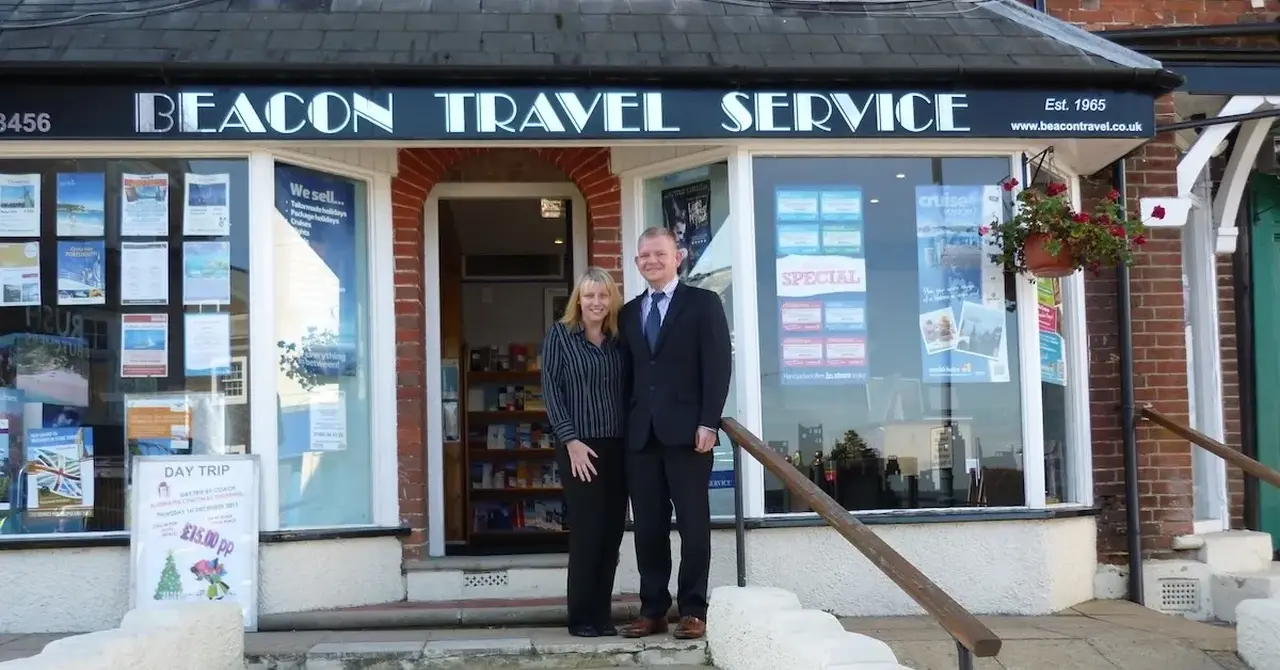 PaulPhilpottLisaParkesBeacontravel