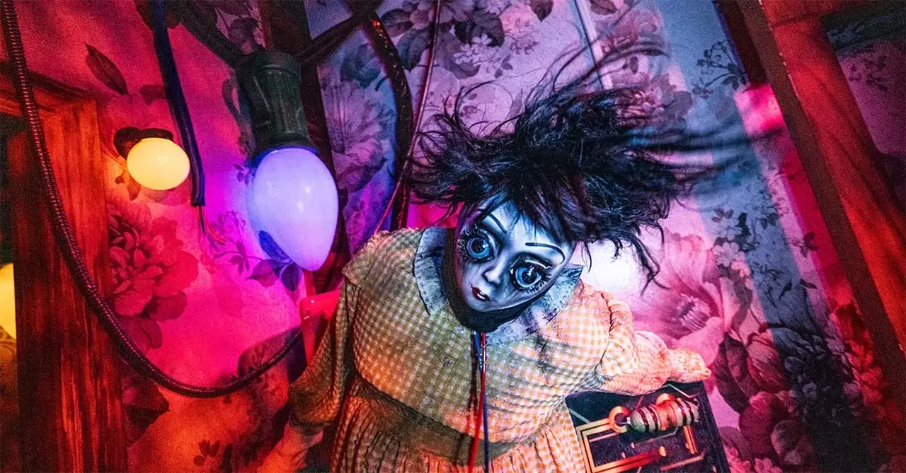 2 Dolls Lets Play Dead