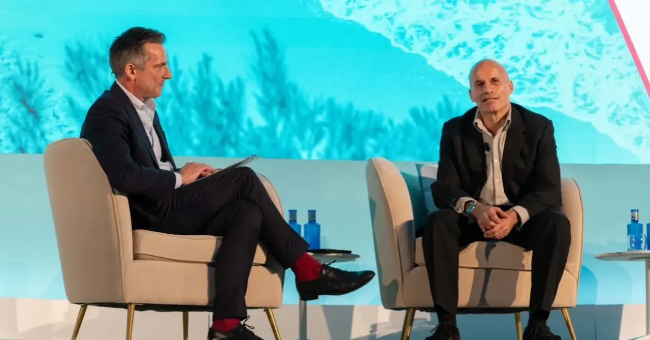 Tanzer on stage resized