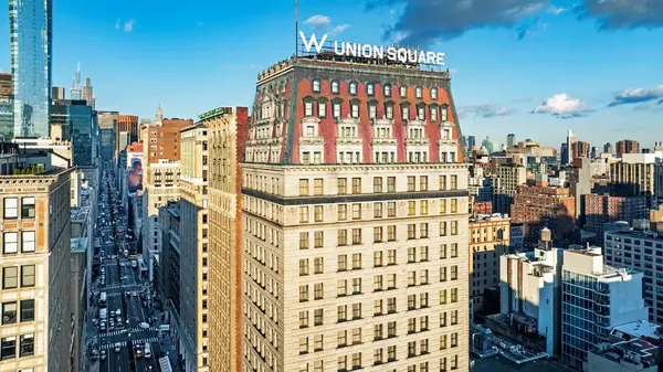 W New York Union Square