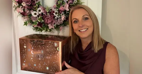 Just You and Travelsphere unwrap beauty advent calendar incentive