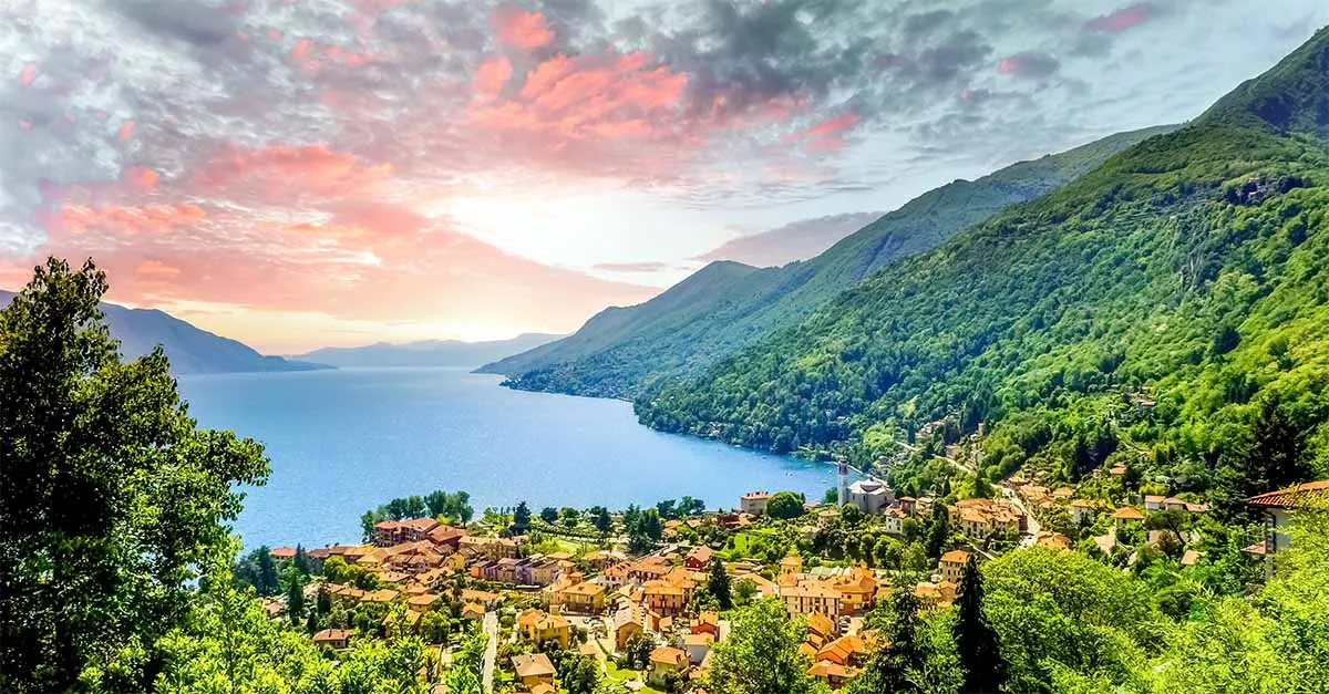 shutterstock Sina Ettmer Photography 2461328443