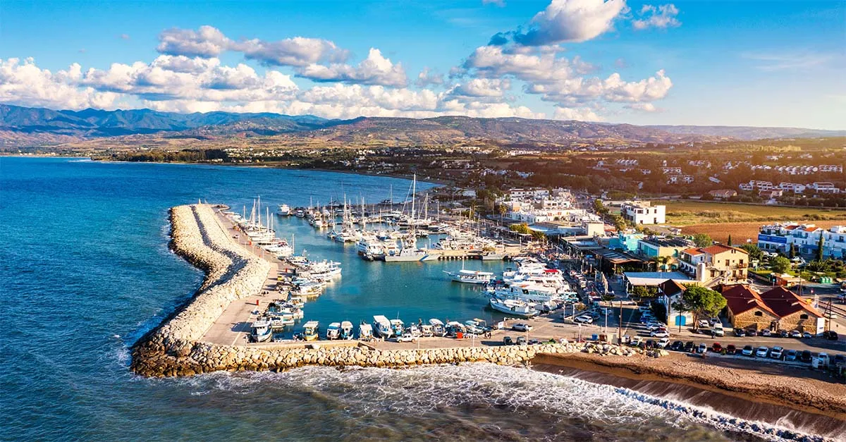 shutterstock DaLiu 2456673485