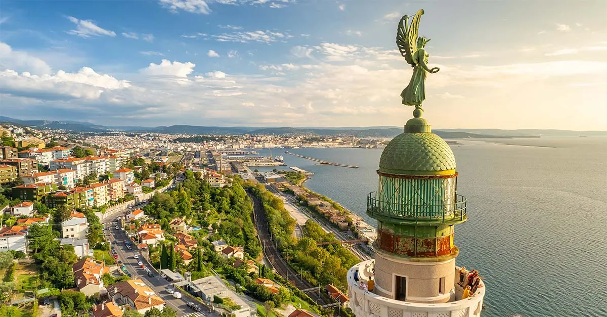 shutterstock Mazur Travel 2464824941