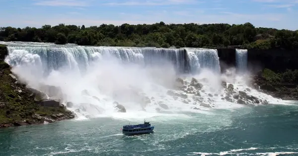 Cosmos Tours and Globus Journeys to launch to trade in Ireland