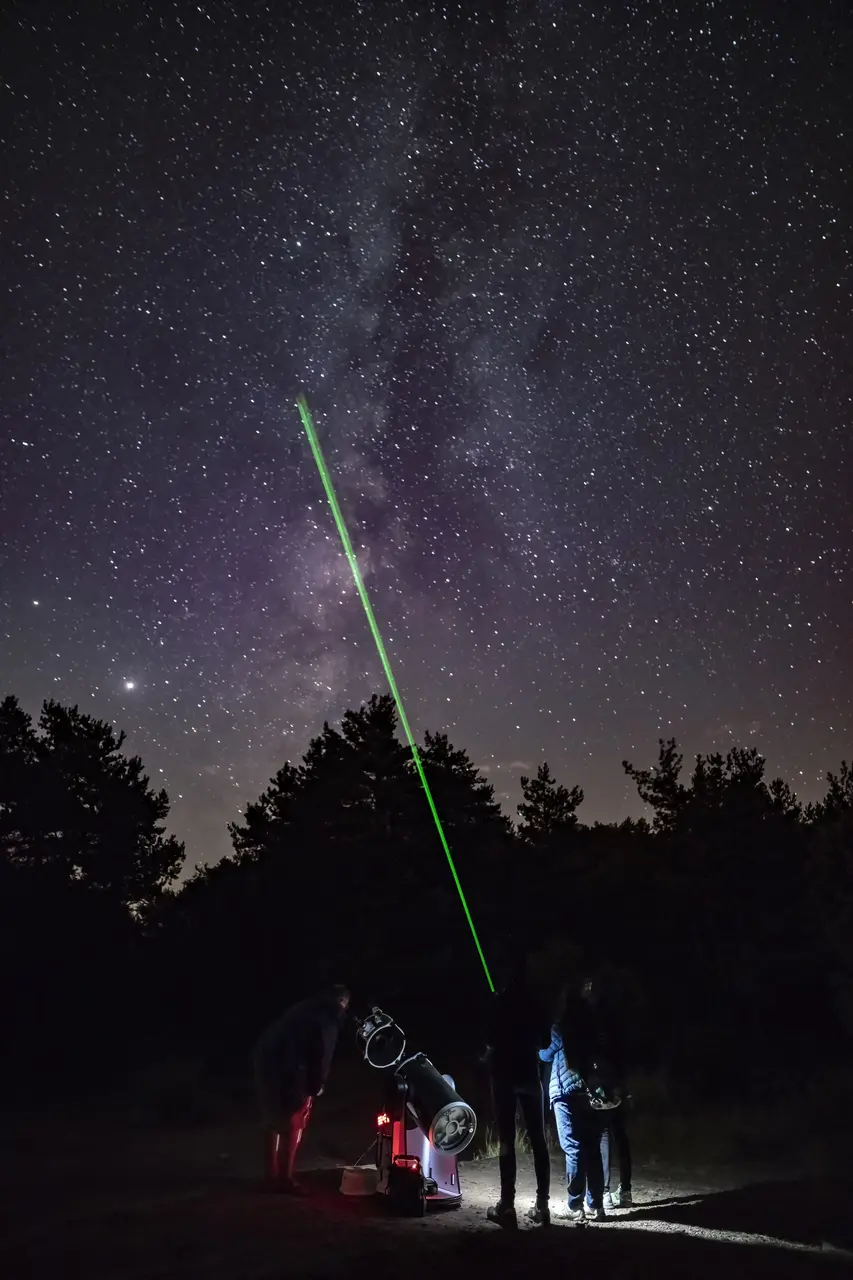Observaci astronmica guiada al pla de lErmita de Sant Roc. L