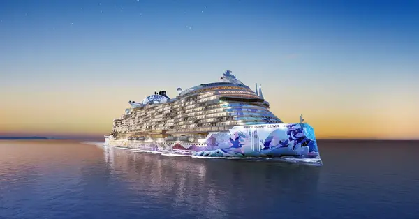 كشف خط الرحلات البحرية النرويجي عن قائمة البرامج الترفيهية لسفينة لونا النرويجية