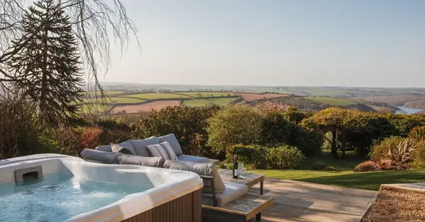 Cornish Gems managing director to join Hoseasons