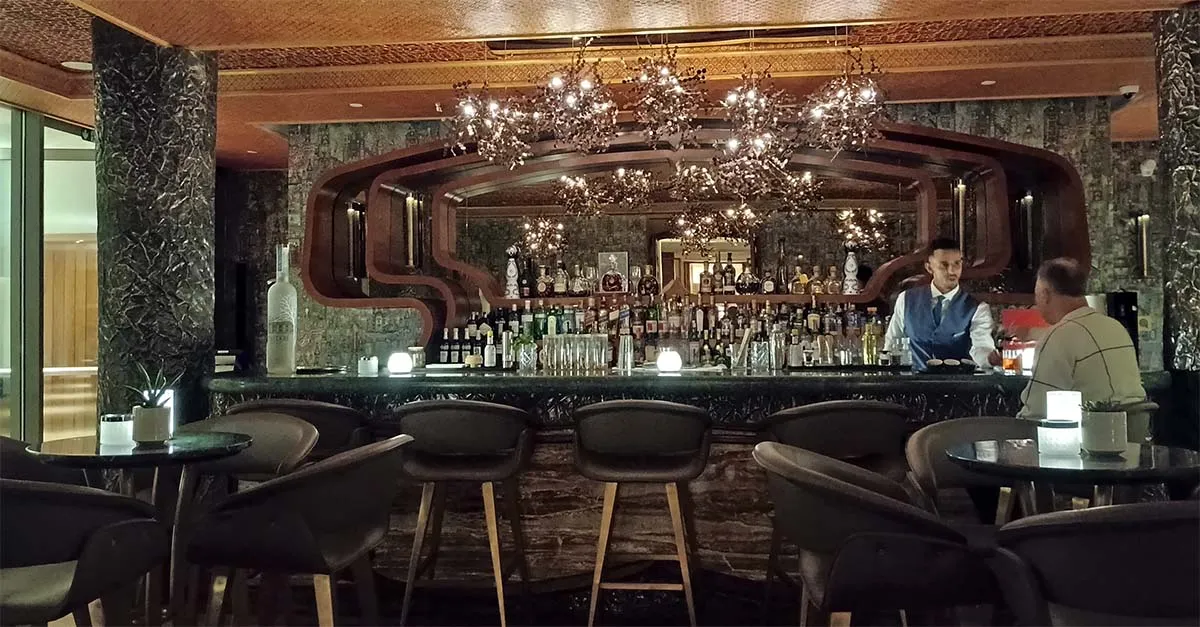 بار أتلانتيك فور سيزونز