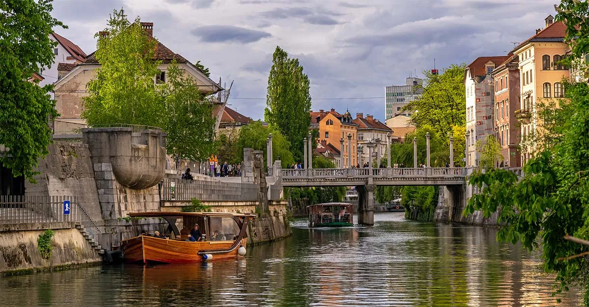 F013128 dozivetja v ljubljani in okolici 12 andrej tarfila photo m