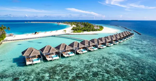 Maldives&rsquo; Sun Siyam resort reveals festive programme