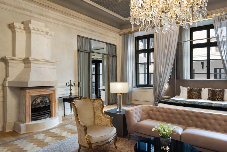 2 H15 Palace Krakow historic suite lounge