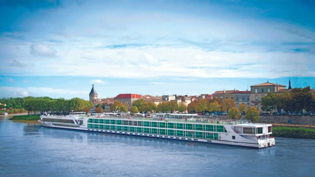 Scenic and Emerald offers double agent rewards points in wave incentive