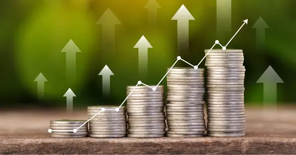 Travel salaries rise for fourth consecutive year &ndash; but at slower rate