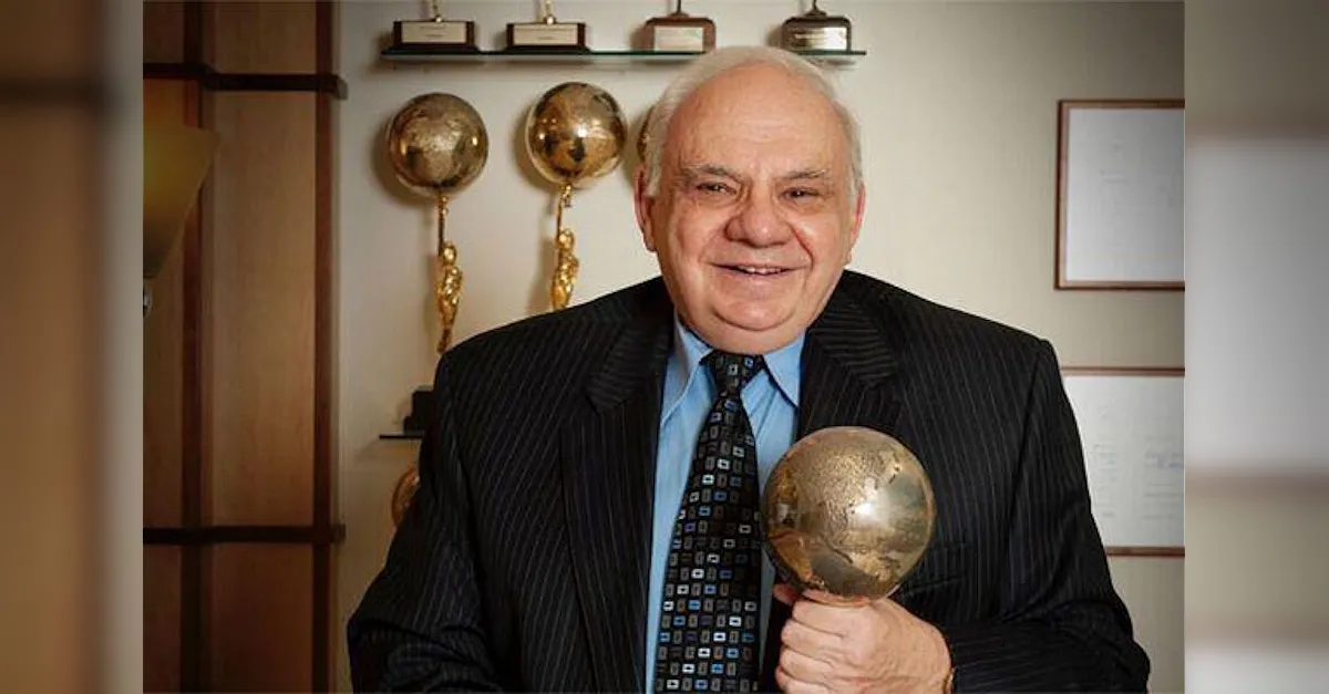 Tributes paid on death of Gold Medal founder Ken Townsley