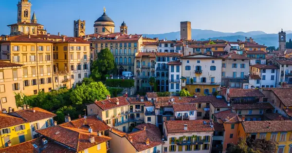 Kuwait's Jazeera Airways launches direct flights to northern Italy