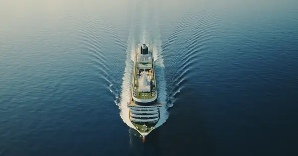 An agent&rsquo;s guide to selling Crystal Cruises