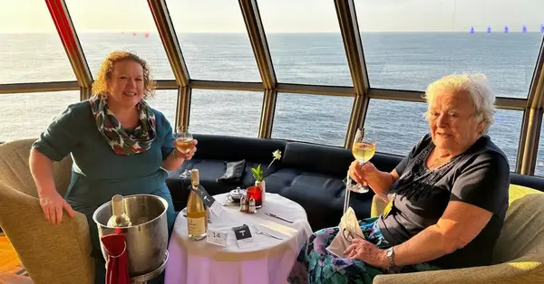 Agent lands &pound;150k cruise booking after meeting client on sailing